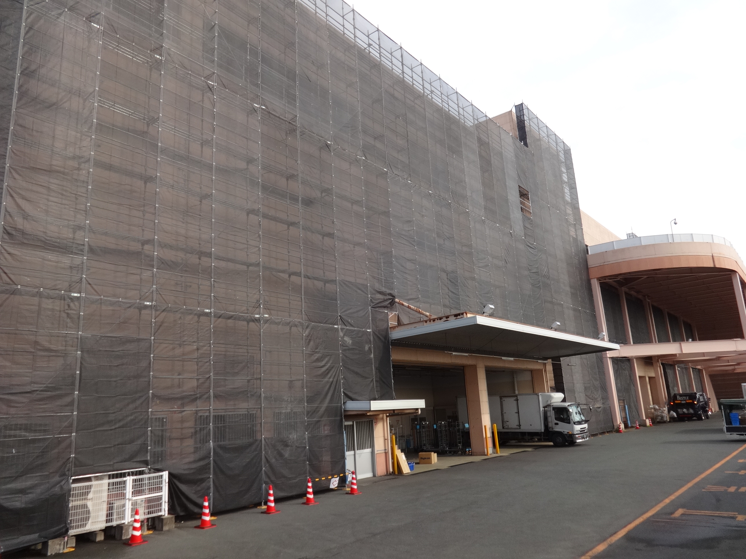 クサビ式足場 商業施設